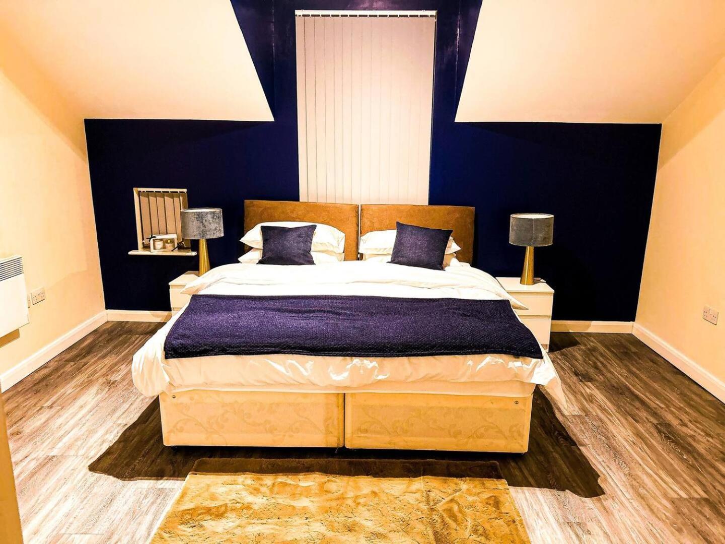 Betty'S Apartment- Metres From Train Station هاروغايت المظهر الخارجي الصورة