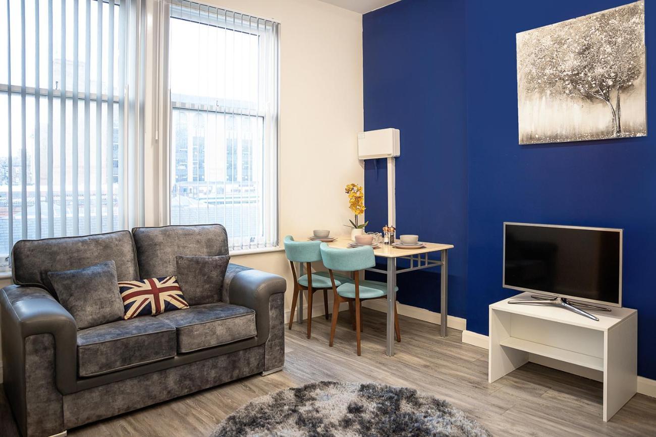 Betty'S Apartment- Metres From Train Station هاروغايت المظهر الخارجي الصورة